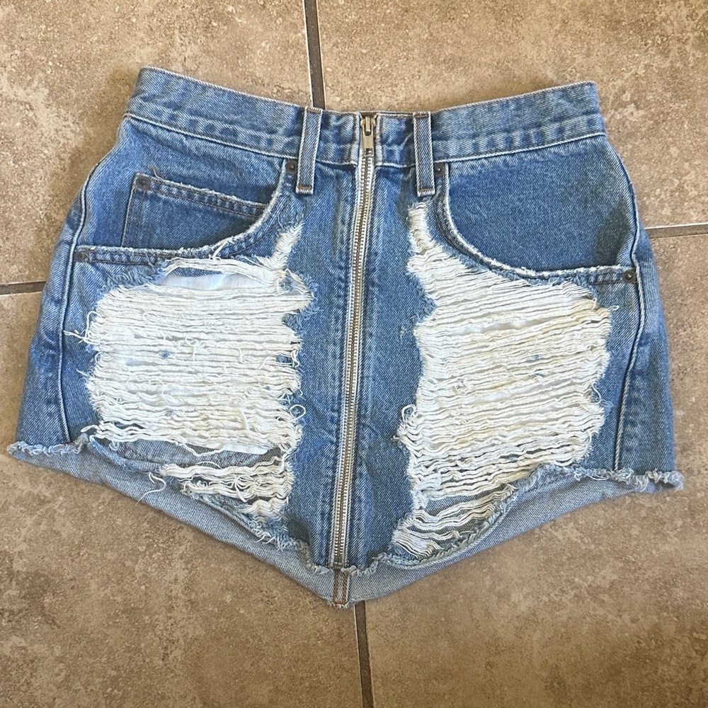 NWOT MINI SKIRTS SIZE 27